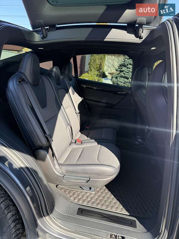Внедорожник / Кроссовер Tesla Model X 2018 в Житомире