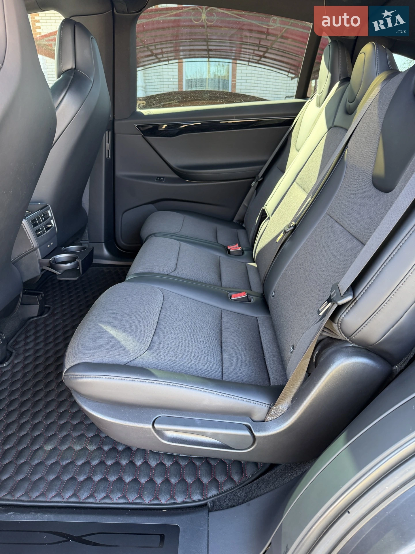 2018 Tesla Model X - мініатюра 12