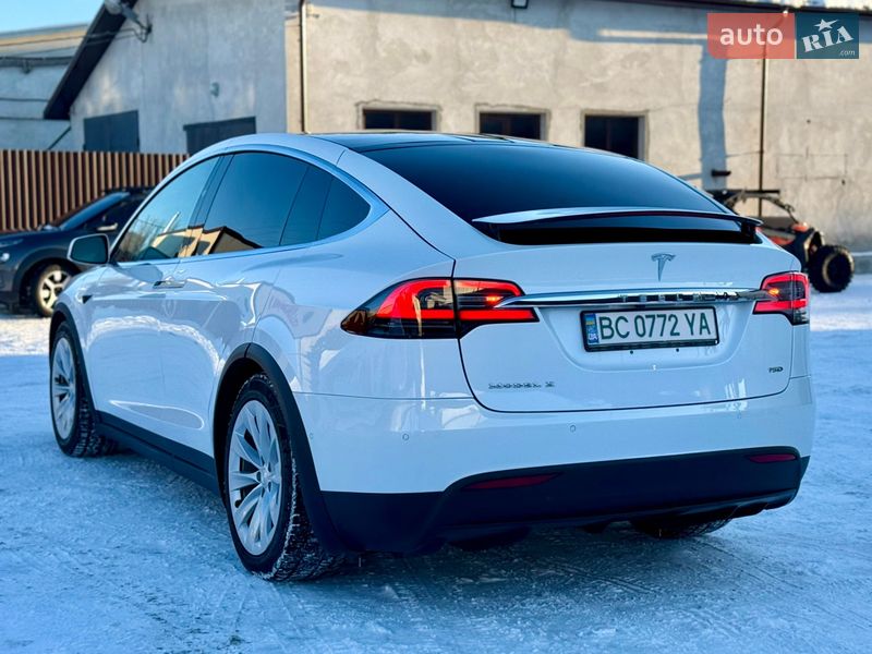 Внедорожник / Кроссовер Tesla Model X 2017 в Тернополе