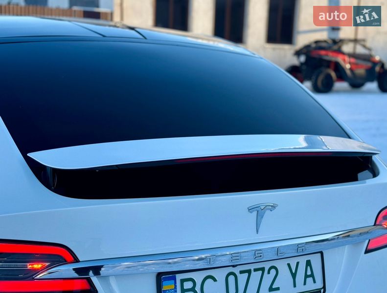 Внедорожник / Кроссовер Tesla Model X 2017 в Тернополе