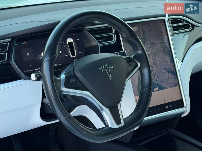 Внедорожник / Кроссовер Tesla Model X 2017 в Тернополе
