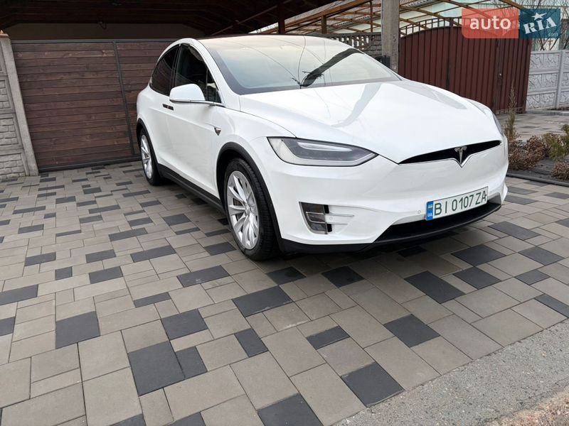 Tesla Model X 2017