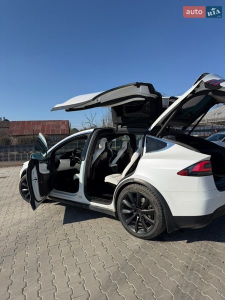 Внедорожник / Кроссовер Tesla Model X 2016 в Львове