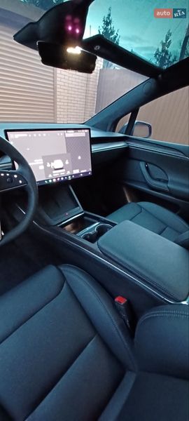 Позашляховик / Кросовер Tesla Model X 2024 в Одесі