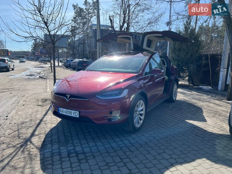 Внедорожник / Кроссовер Tesla Model X 2016 в Буче