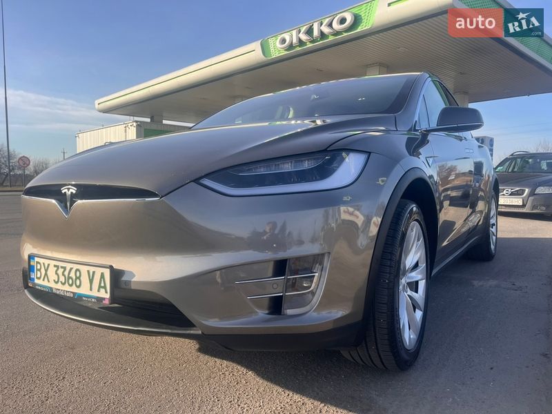 Позашляховик / Кросовер Tesla Model X 2016 в Бродах