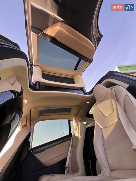 Позашляховик / Кросовер Tesla Model X 2016 в Бродах