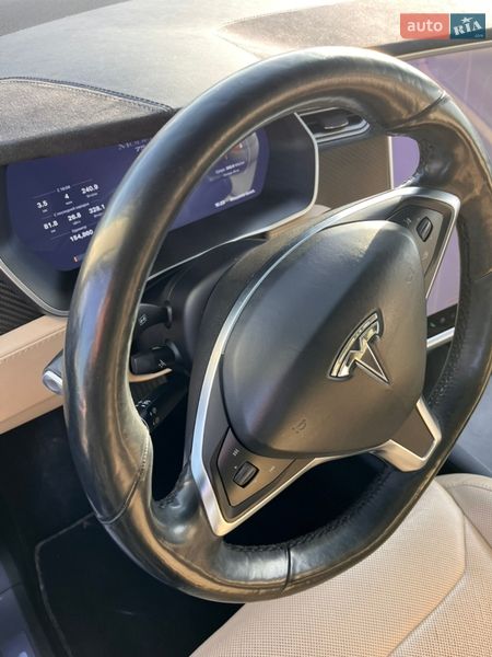 Позашляховик / Кросовер Tesla Model X 2016 в Бродах