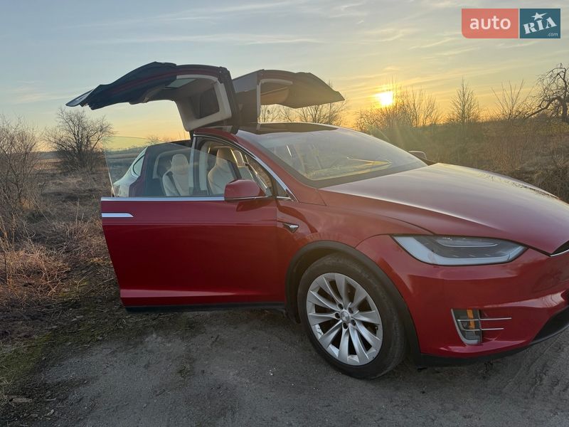 Внедорожник / Кроссовер Tesla Model X 2017 в Львове