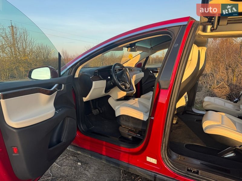 Внедорожник / Кроссовер Tesla Model X 2017 в Львове