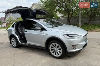 Внедорожник / Кроссовер Tesla Model X 2016 в Чернигове