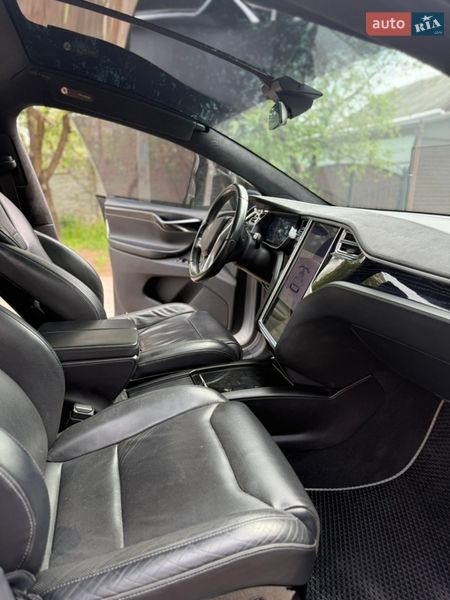 Внедорожник / Кроссовер Tesla Model X 2016 в Чернигове