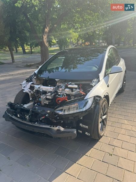 Внедорожник / Кроссовер Tesla Model X 2023 в Запорожье