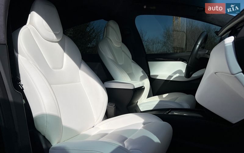Позашляховик / Кросовер Tesla Model X 2019 в Львові