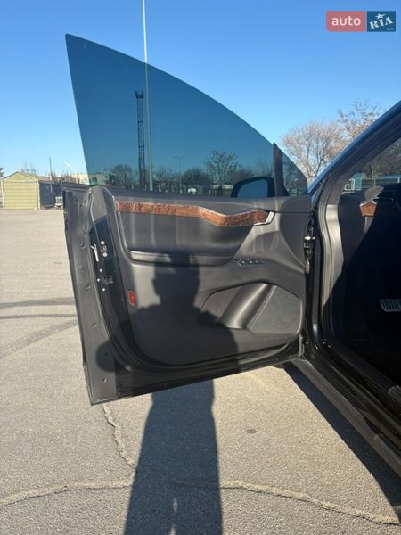 Позашляховик / Кросовер Tesla Model X 2017 в Дніпрі