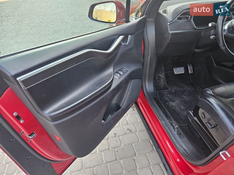 Внедорожник / Кроссовер Tesla Model X 2016 в Львове