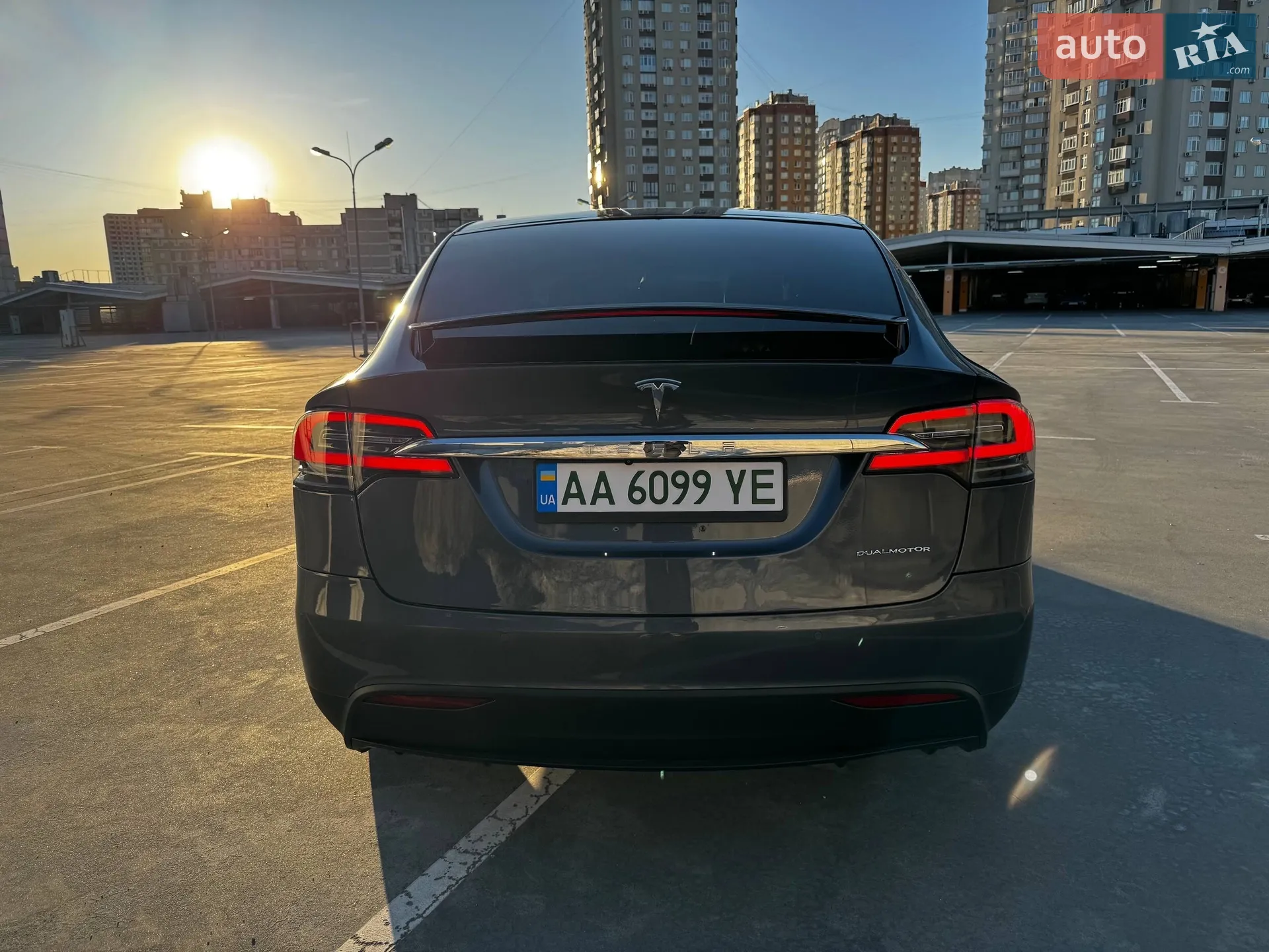 2020 Tesla Model X - мініатюра 8