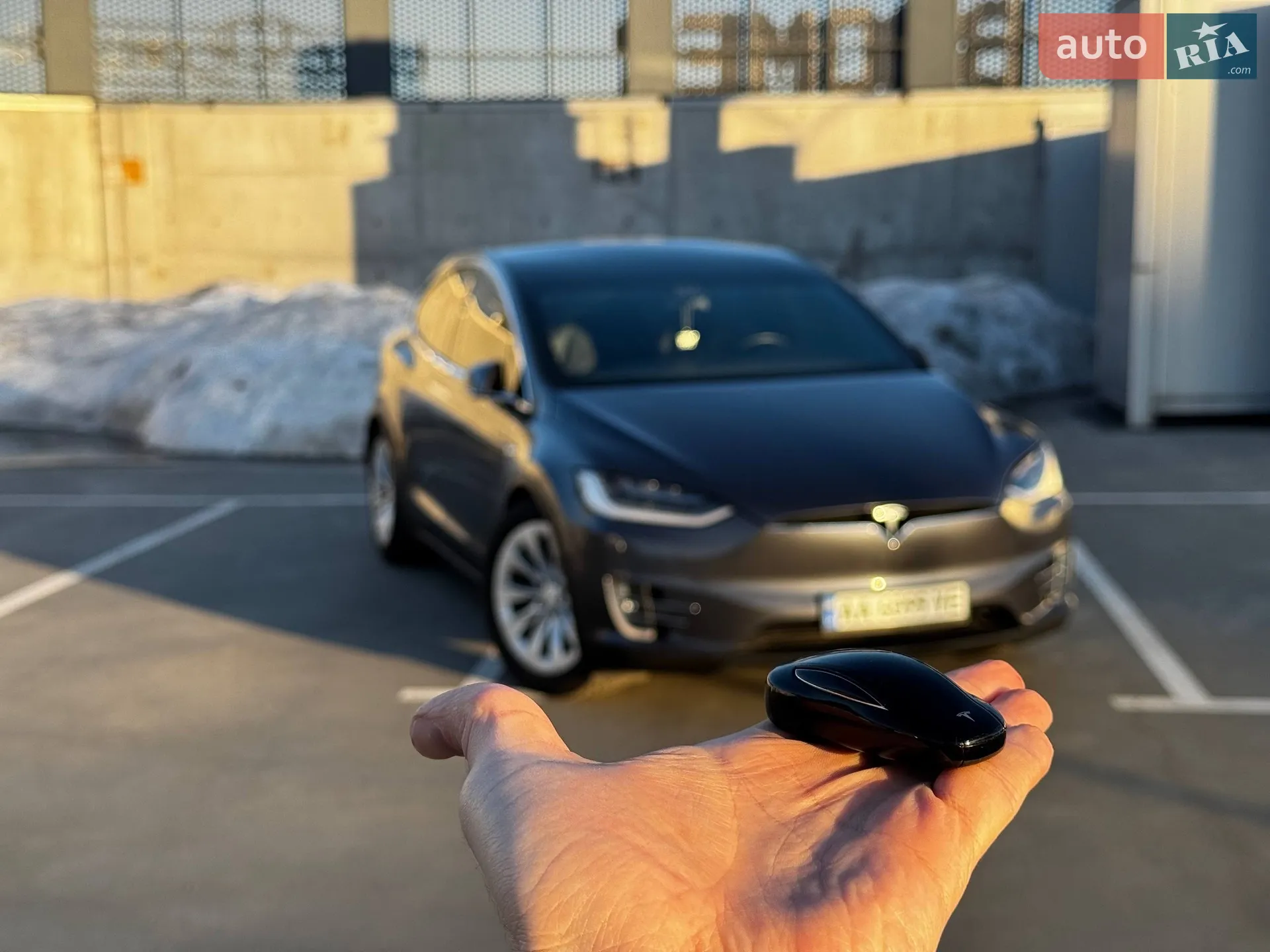 2020 Tesla Model X - мініатюра 29