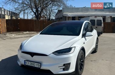 Внедорожник / Кроссовер Tesla Model X 2018 в Валках