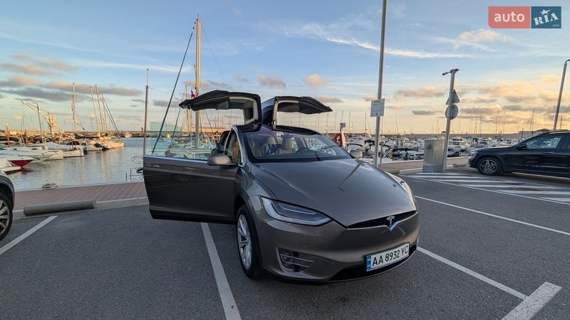 Внедорожник / Кроссовер Tesla Model X 2016 в Днепре