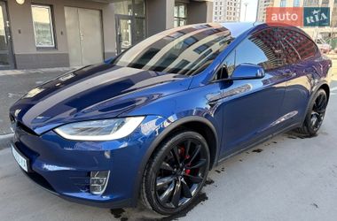 Внедорожник / Кроссовер Tesla Model X 2019 в Киеве