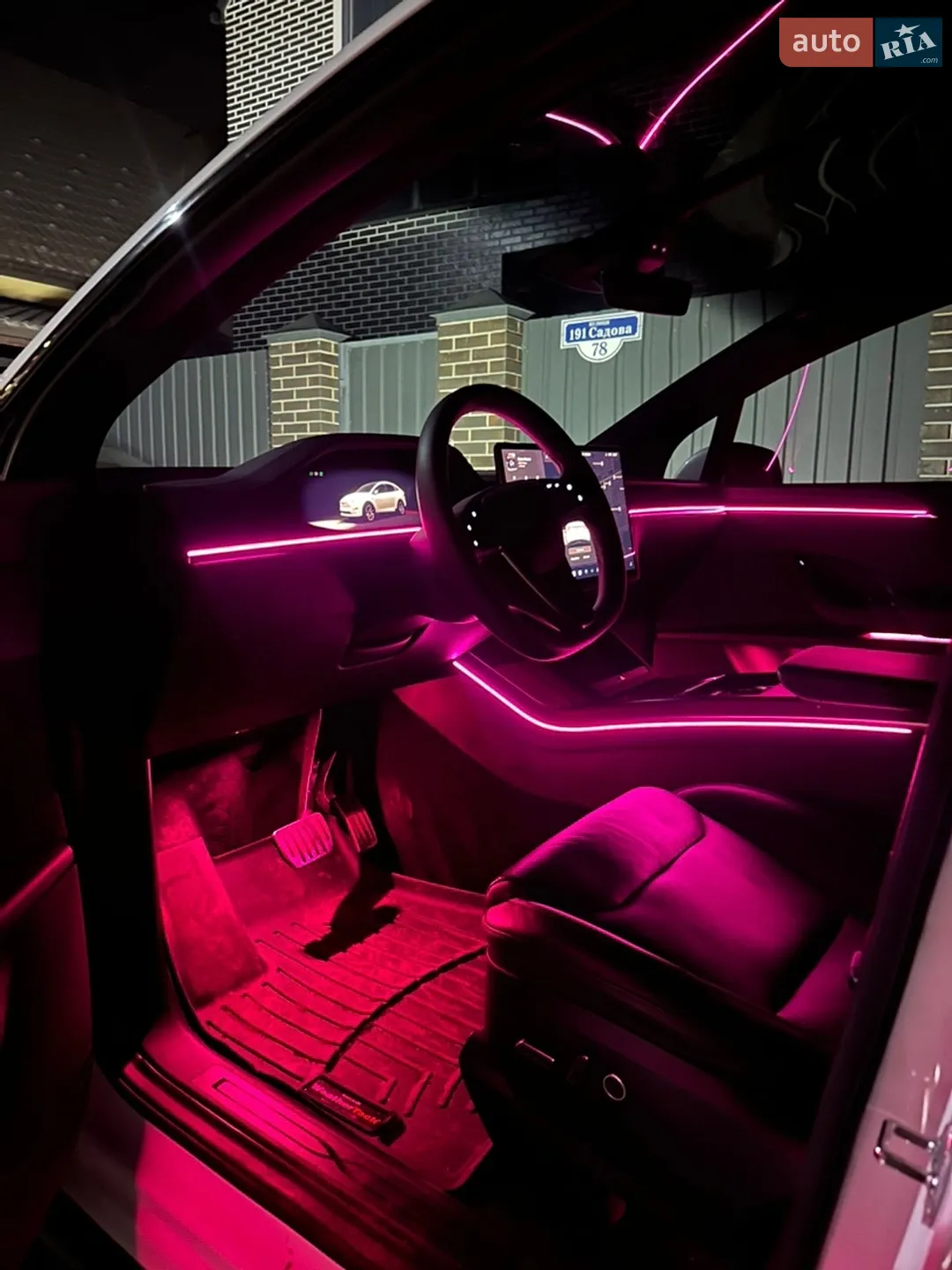 2023 Tesla Model X - мініатюра 8