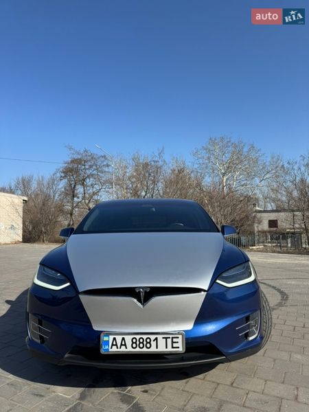 Внедорожник / Кроссовер Tesla Model X 2018 в Горишних Плавнях