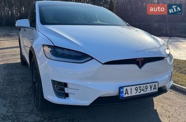 Внедорожник / Кроссовер Tesla Model X 2019 в Киеве