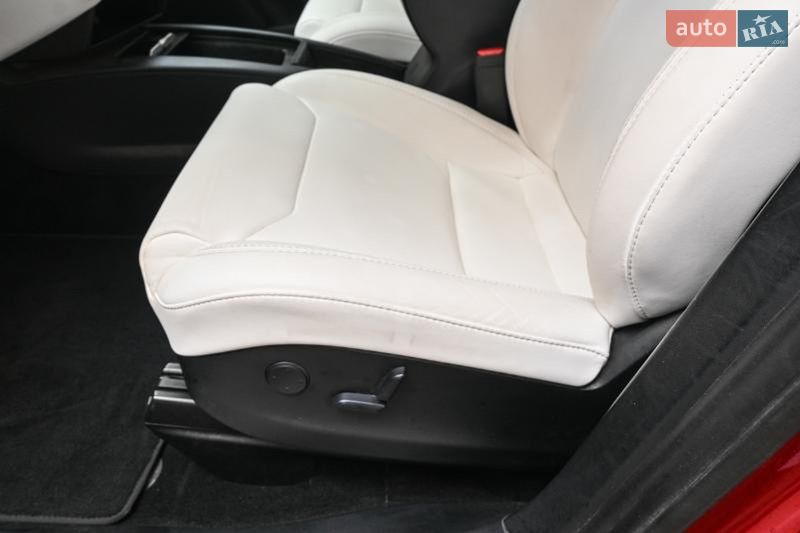 Внедорожник / Кроссовер Tesla Model X 2017 в Тернополе