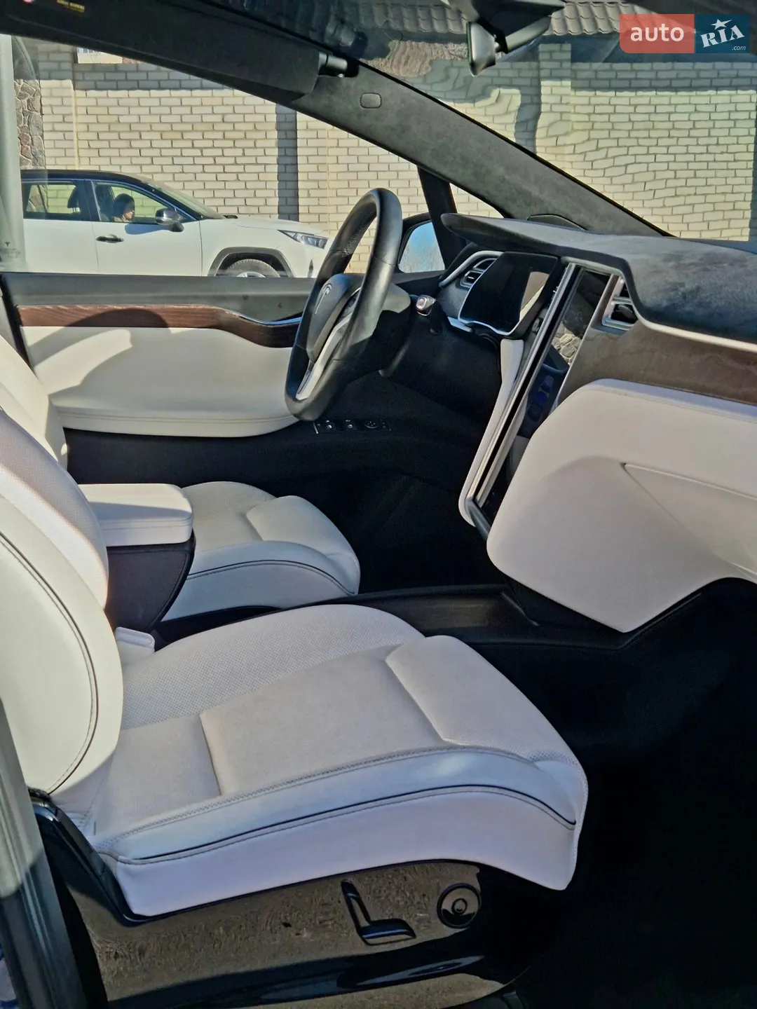 2016 Tesla Model X - мініатюра 9