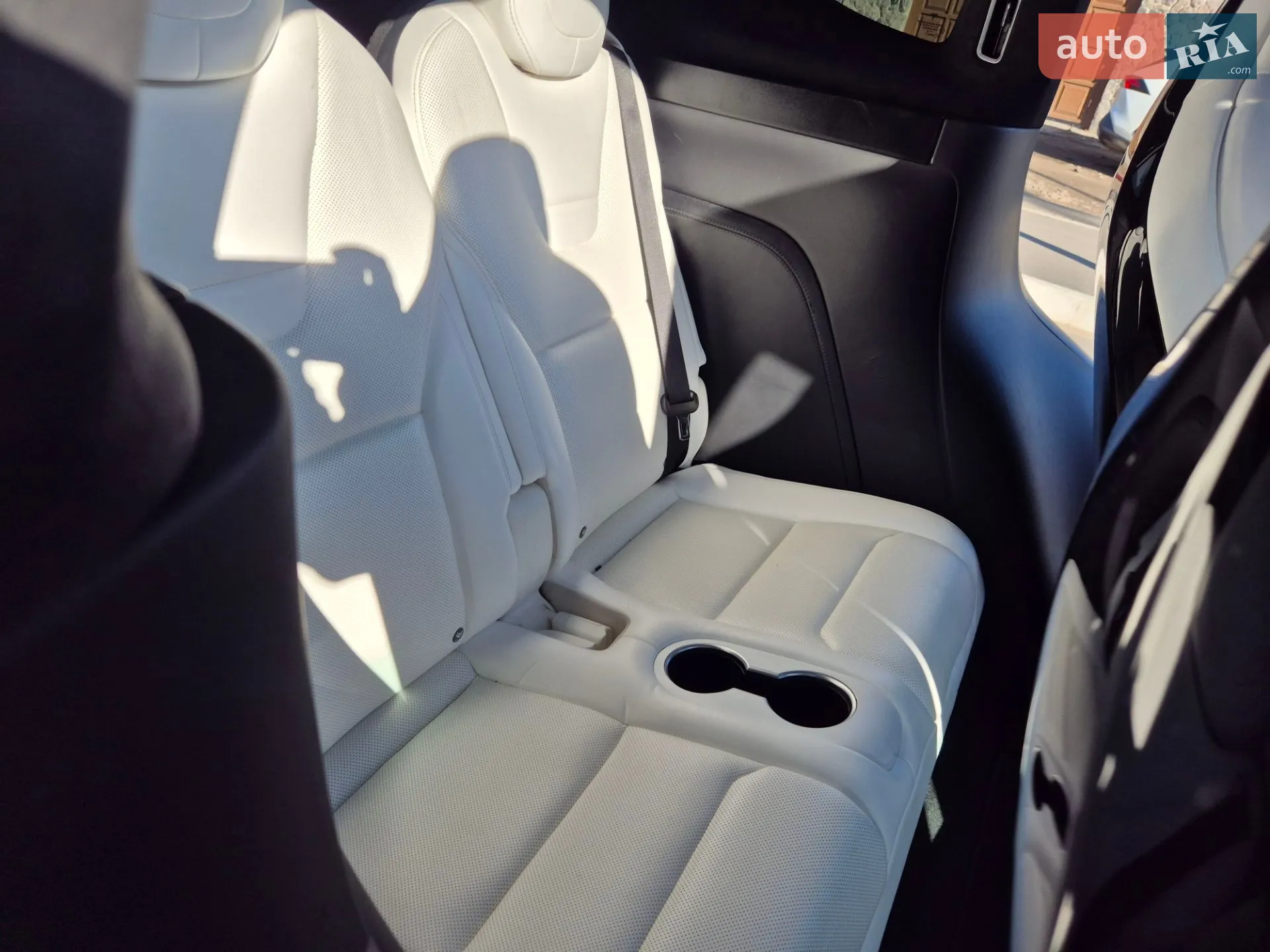 2016 Tesla Model X - мініатюра 15