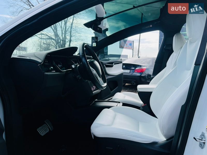 Внедорожник / Кроссовер Tesla Model X 2020 в Харькове