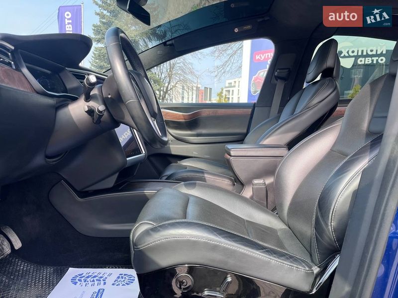 Внедорожник / Кроссовер Tesla Model X 2016 в Львове