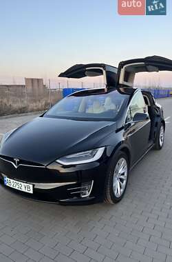 Позашляховик / Кросовер Tesla Model X 2018 в Вінниці