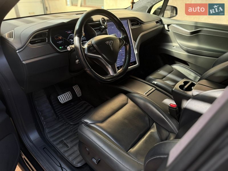 Внедорожник / Кроссовер Tesla Model X 2018 в Одессе