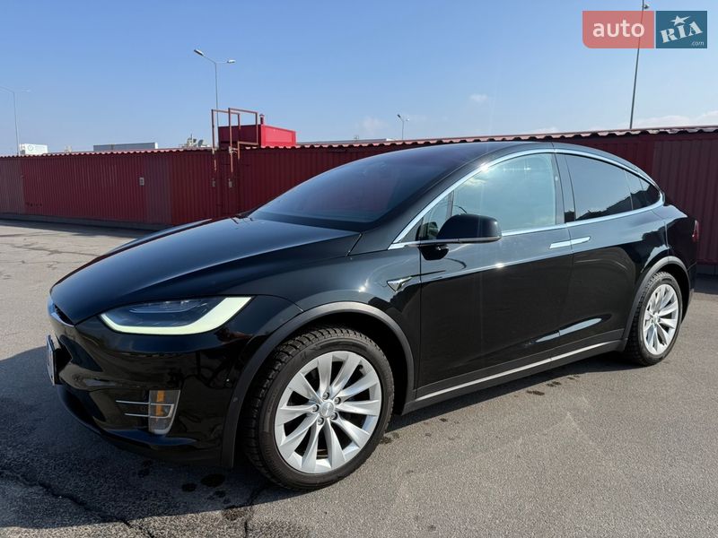 Позашляховик / Кросовер Tesla Model X 2019 в Києві
