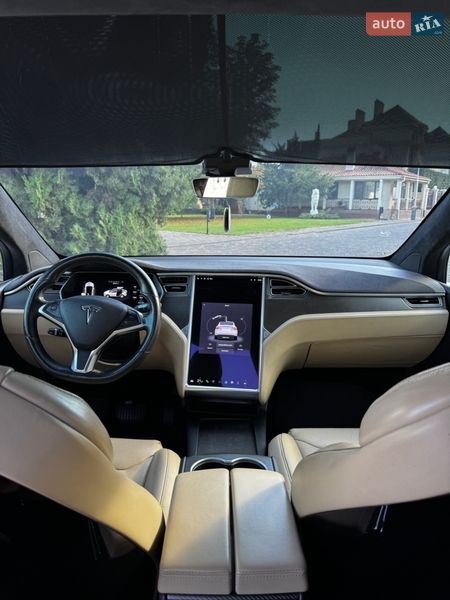 Позашляховик / Кросовер Tesla Model X 2016 в Одесі