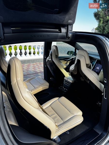Позашляховик / Кросовер Tesla Model X 2016 в Одесі