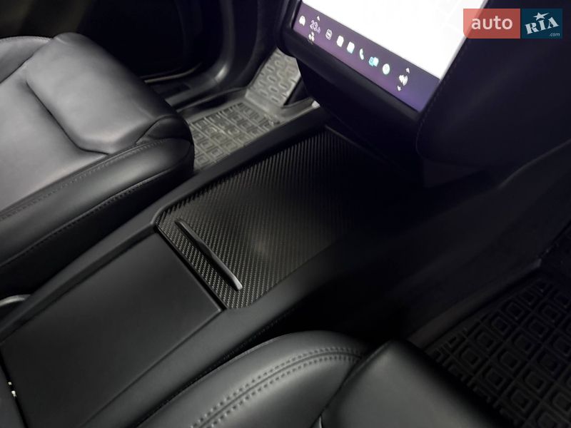 Внедорожник / Кроссовер Tesla Model X 2020 в Киеве