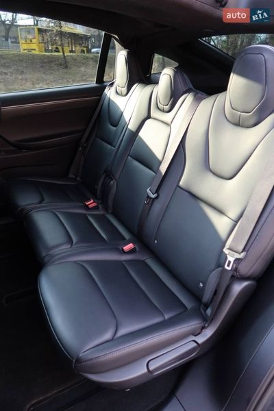 Внедорожник / Кроссовер Tesla Model X 2018 в Киеве