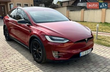 Позашляховик / Кросовер Tesla Model X 2016 в Чернівцях