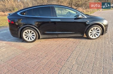 Внедорожник / Кроссовер Tesla Model X 2018 в Киеве