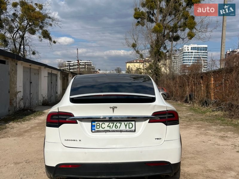 Позашляховик / Кросовер Tesla Model X 2016 в Львові фото 9 Позашляховик / Кросовер Tesla Model X 2016 в Львові