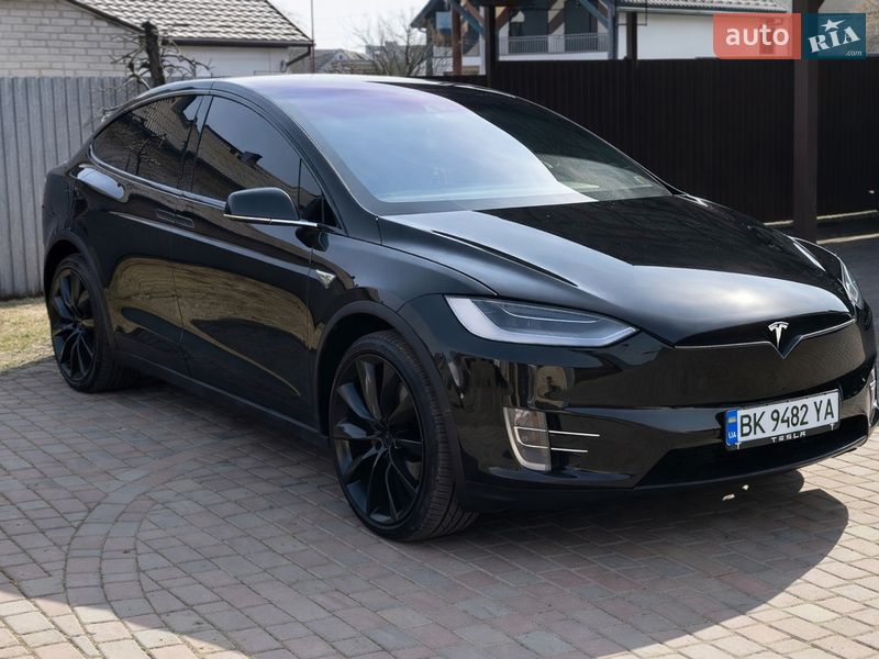 Внедорожник / Кроссовер Tesla Model X 2016 в Владимире фото 3 Внедорожник / Кроссовер Tesla Model X 2016 в Владимире