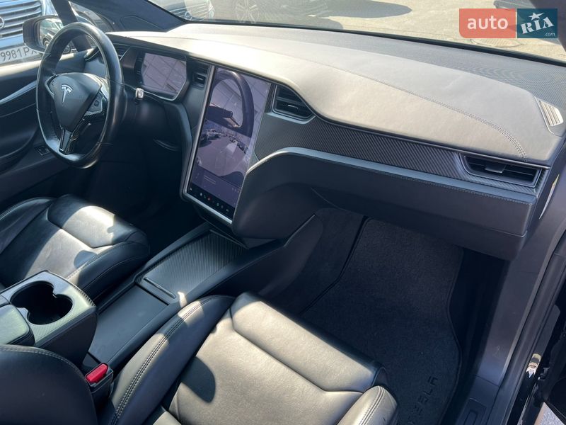 Позашляховик / Кросовер Tesla Model X 2018 в Києві