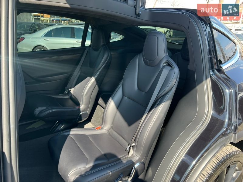 Позашляховик / Кросовер Tesla Model X 2018 в Києві
