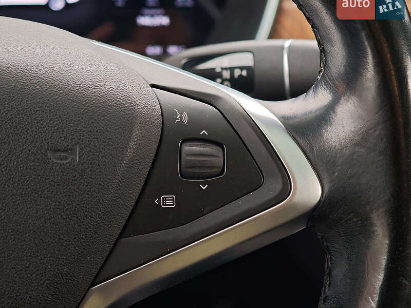 Внедорожник / Кроссовер Tesla Model X 2016 в Харькове