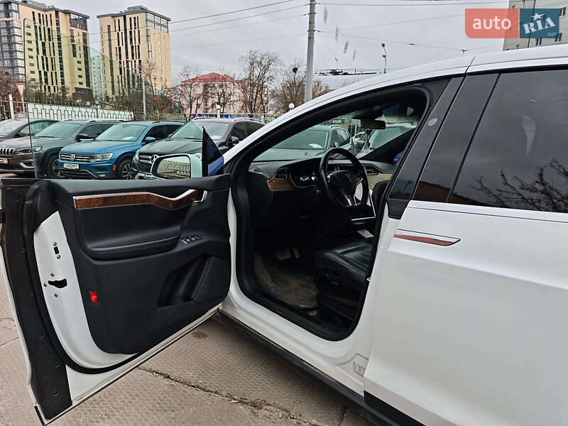 Внедорожник / Кроссовер Tesla Model X 2016 в Харькове