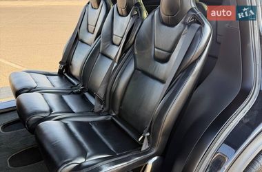 Позашляховик / Кросовер Tesla Model X 2016 в Києві