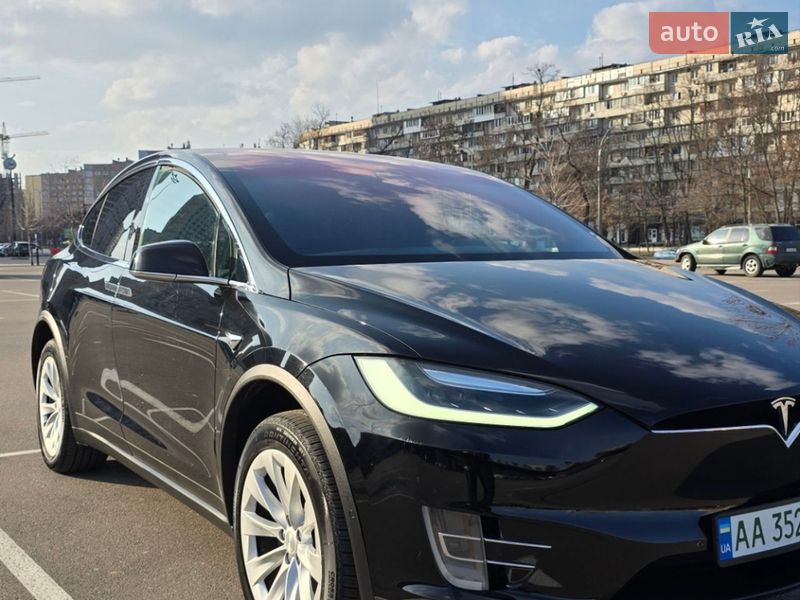 Внедорожник / Кроссовер Tesla Model X 2016 в Киеве фото 2 Внедорожник / Кроссовер Tesla Model X 2016 в Киеве